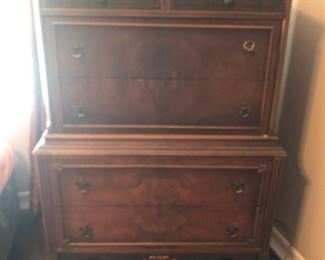 3 Piece Antique Bedroom Set - Full Bed and 2 Dressers