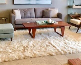 White Floakati Rug - 10x14