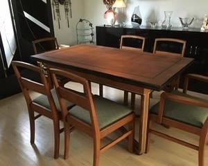 Deco dining table with leaves at either end. 6 chairs