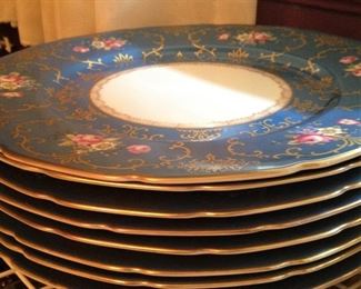 Elegant "Continental Ivory" china plates from Bavaria