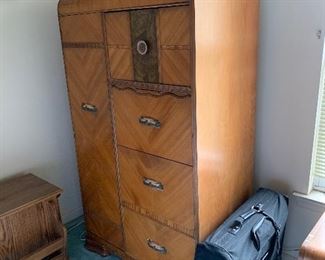 PLL #399  7 PIECE BEDROOM SET 