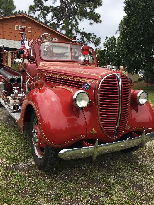 1938 open cab, runs.  Was in a parade last week.  Asking $29,000.  A trailer also for transporting is $3000. 