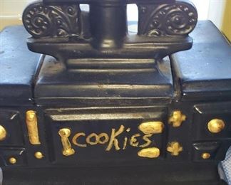Vintage Cookie Jar $25.oo For Appointment Please Call (760)662-7662 or Email tanya@crowncityestatesalebytanya.com
