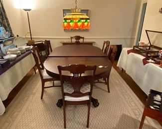 DINING TABLE AND CHAIRS (PAD AND EXTRA LEAF TOO)
