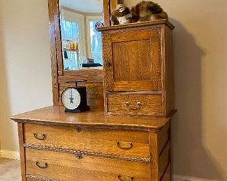 GOOD QUALITY COUNTRY OAK FURNITURE