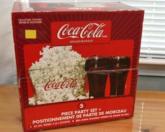 ITEM 18: New in box Coke Party Set  $8
