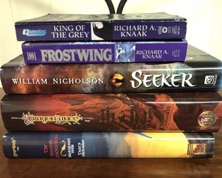 ITEM 118: Lot of 5 Fantasy Novels  $8