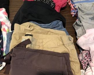 ITEM 189: Lot of 7 Girls Size 12 Shorts $14