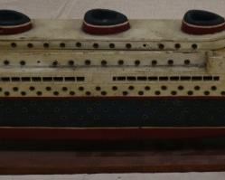 Lot# 2134 - Wooden boat Lamp