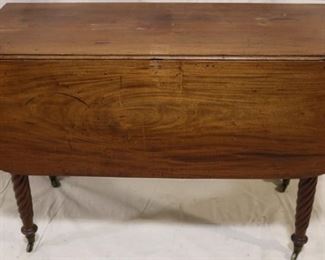Lot# 2135 - Drop leaf table on twist carved legs