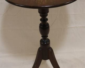 Lot# 2156 - Tilt top candle stand