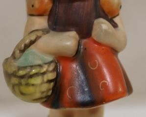 Lot# 2330 - Hummel girl figurine