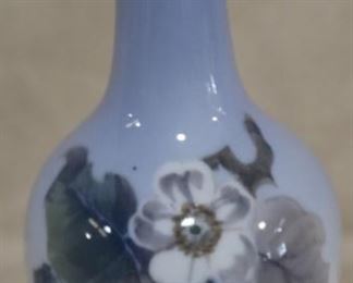 Lot# 4916 - Royal Copenhagen Vase