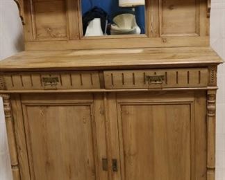 Lot# 5052 - Pine Hutch with Mirror