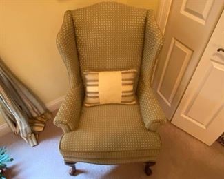This cushioned chair is 3.5ft tall with a length of just over 2ft and a depth of just about 2.5ft.