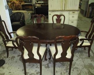 Dining table and 6 chairs
