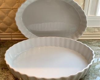 Item 240:  Large quiche cookware by Cordon Bleu: $16