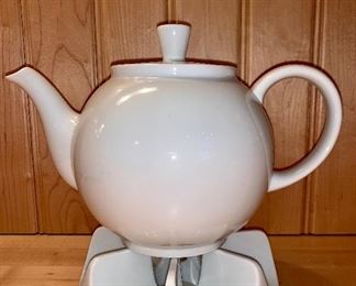 Item 253:  Arzberg Germany White Teapot with Tunis Porcelain Teapot Tealight: $40