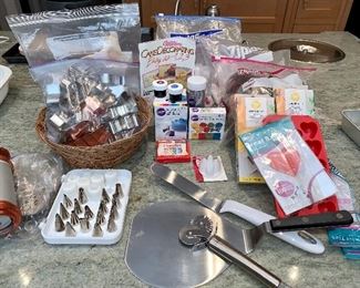 Item 264:  Lot of miscellaneous baking items: $40