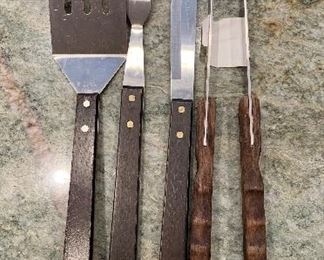 Item 275:  Lot of grilling tools: $15