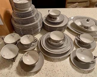 Item 152:  Coronet Syracuse China - (14) dinner plates, (8) dessert dishes, berry bowls, soup bowls, salad plates, cups & saucers, (1) large platter & serving bowl: $275