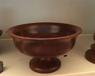 Vintage stand bowl