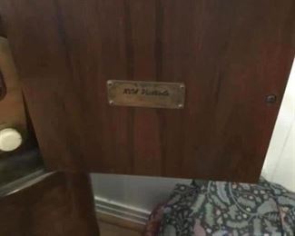 RCA Victrola - 1942 Special Edition plate inside cabinet