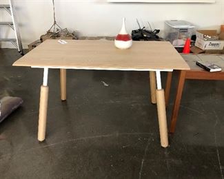 DIning or Kitchen Table