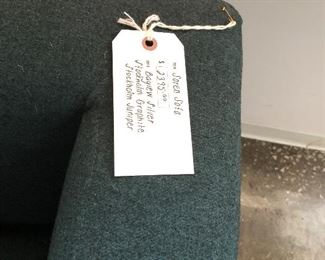 Soren Sofa Label