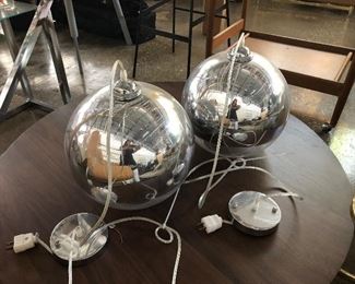 Globe Lamps