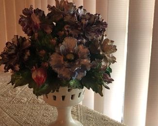 Pottery Floral bouquet
