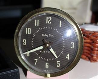 Vintage Pink Baby Ben clock
