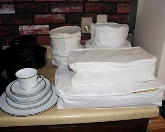 China set-service for 12