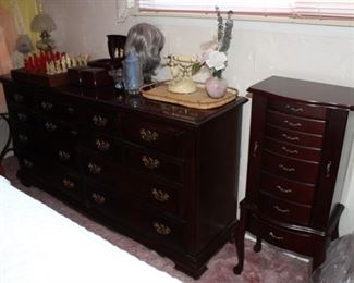 Dresser, jewelry chest