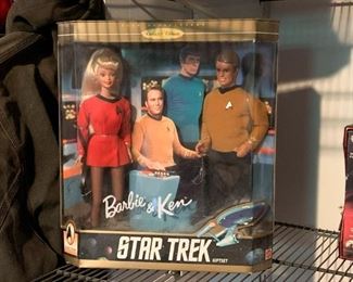 Barbie & Ken Star Trek Gift Set (NIB)
