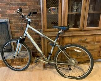 $175 - Trek Navigator 500 Bike / Bicycle