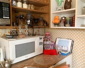 Microwave Oven, Kitchen Wares