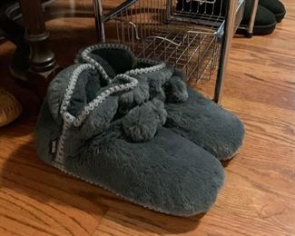 Women's Slippers (most are like new, sizes 10 - 11)