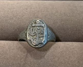 $14 - Vintage USN / US Navy Pinky Ring