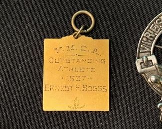 (back of medal)