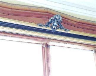 Antique cornices ×2.