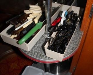 Knives, scissors, flatware