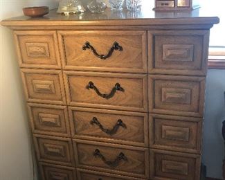 Thomasville highboy dresser, glass lamp
