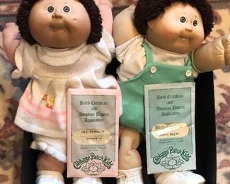 1985 Cabbage Patch Kids boy & girl with original paperwork