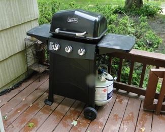 Dyna Glo Grill 1 year old $75
