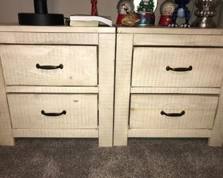 Pair of Grain Wood Night Tables