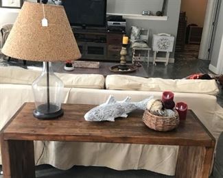 Solid wood, Sofa table in Tuscan Chestnut