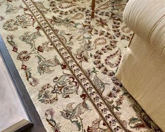 $4,900 Hand knotted Kashan rug. 12'2"L x 9'2"W