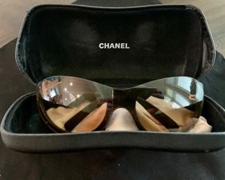 Chanel sunglasses photo 3