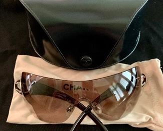 $125 Chanel sunglasses photo 1